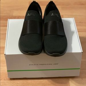 APL Men’s Techloom Bliss size 8.5 NIB All Black